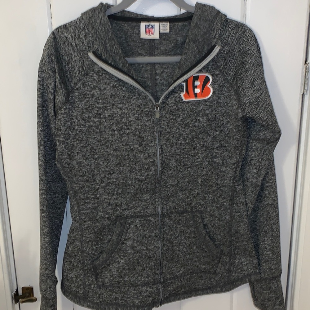 Bengals zip up